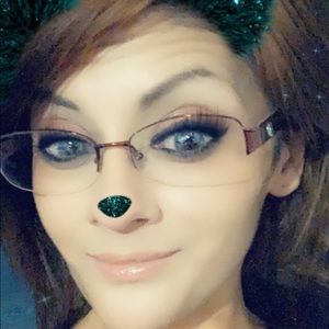 Meet your Posher, Valerie